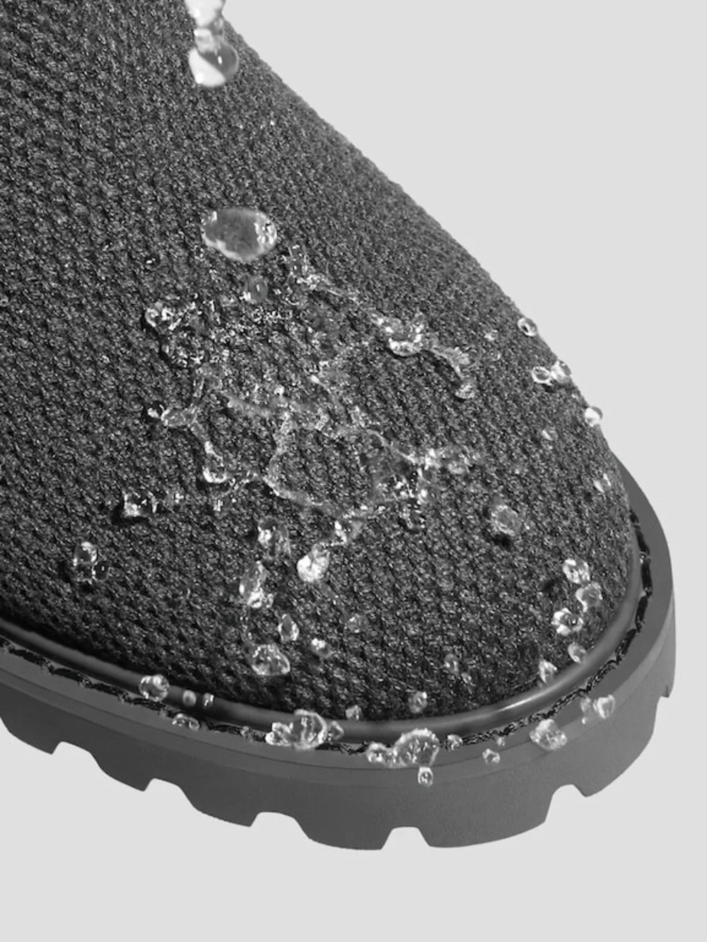 Vivaia Filipa Knee High Boots Chunky Lug Size 7 Gray Water Repellent Stretchy